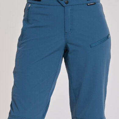 Womens Gravity Shorts | MAVERICK